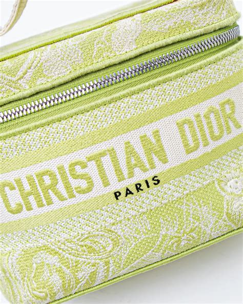 Christian Dior DiorTravel Small Vanity Case .